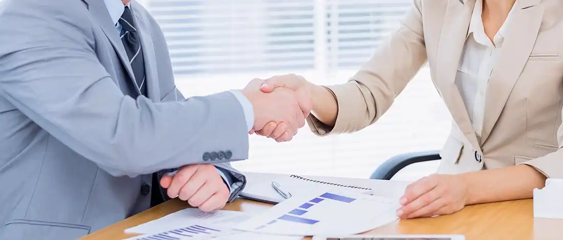 Venture Smarter | How Long Does It Take to Form an LLC in Rhode Island? Handshake after discussing about how long does it take to start an LLC in Rhode Island