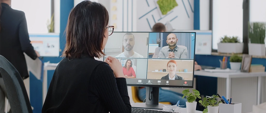 Venture Smarter | Virtual Office vs Registered Agent (What's The Difference?) Comparing virtual office vs registered agent on the meeting